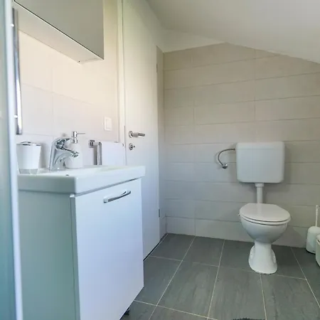 Sanda With Private Pool Zadar