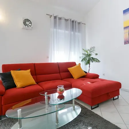 Sanda With Private Pool Zadar