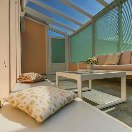 Sanda With Private Pool *