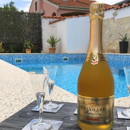 Sanda With Private Pool Villa Zadar