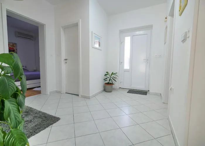 Sanda With Private Pool * זאדאר