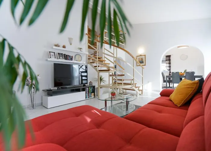 Sanda With Private Pool וילה *