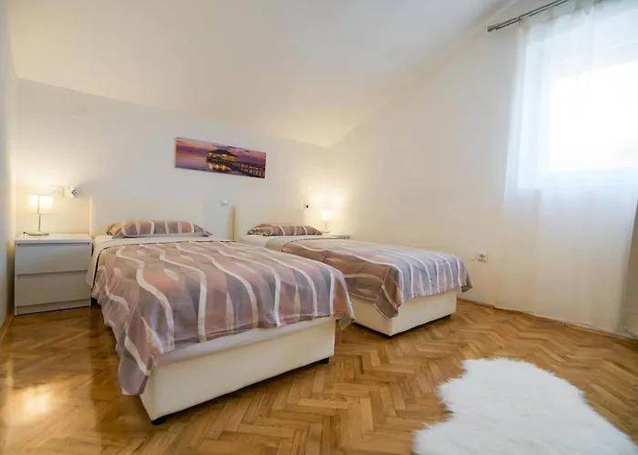 Sanda With Private Pool *