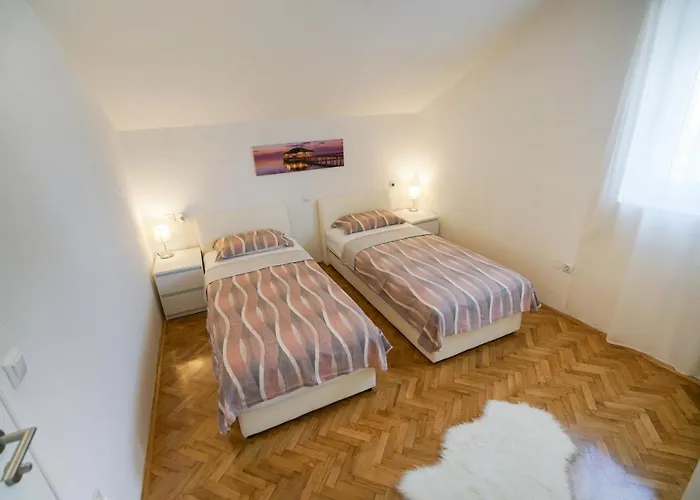 Sanda With Private Pool וילה *