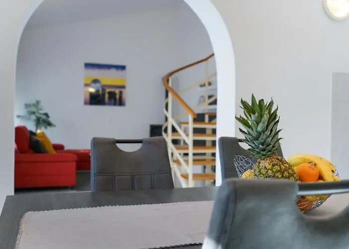 Sanda With Private Pool זאדאר