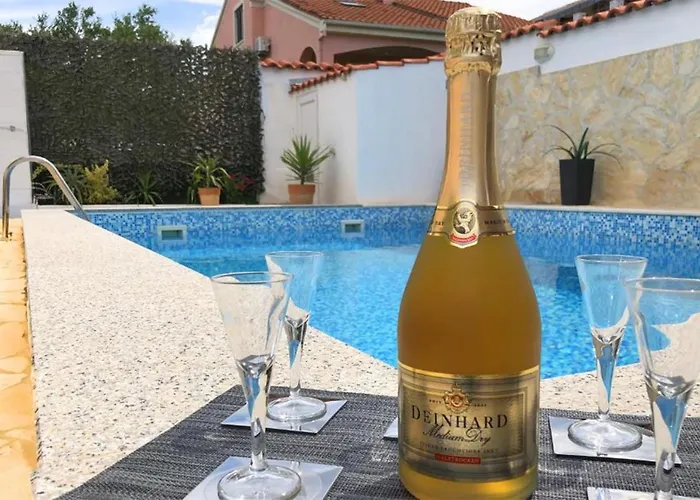 Sanda With Private Pool Villa Zadar